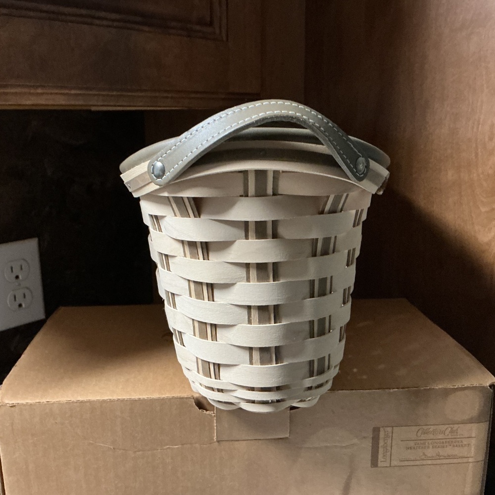 Longaberger Collectors Club Tami Longaberger Heritage Basket Combo - Picture 3 of 10